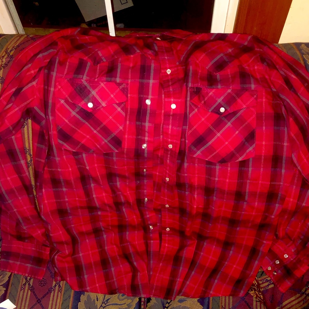Red and Black Bits And Bridle Pearl Snap Flannel.
